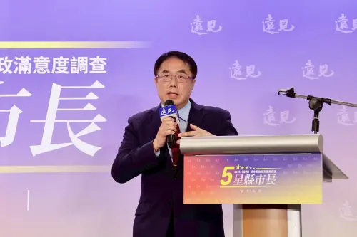 ▲黃偉哲表示,市政工作必須腳踏實地、埋頭苦幹,人民才會買單。他也認為,各縣市首長並非彼此競爭,而是各自為民服務。(圖/南市府提供) ▲黃偉哲表示,市政工作必須腳踏實地、埋頭苦幹,人民才會買單。他也認為,各縣市首長並非彼此競爭,而是各自為民服務。(圖/南市府提供)