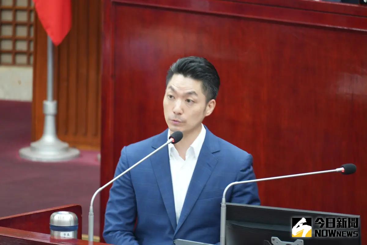 ▲民進黨台北市議員簡舒培痛批，台北市長蔣萬安對電動公車起火不聞不問，根本沒把市民公安放在眼裡。（圖／記者呂炯昌攝）