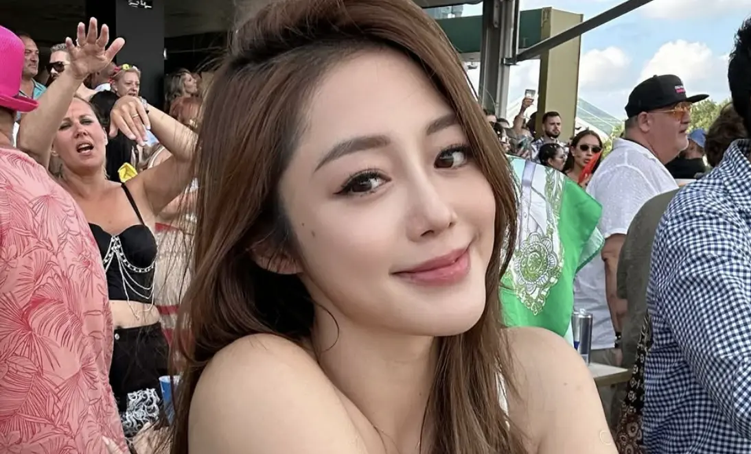 ▲林千又近期爆出在東區某髮廊爆粗口，對店家怒罵「他X的」，對此她發聲還原經過，指出是店家先態度輕浮，事後還讓她自行吹乾頭髮。（圖／IG cocomademedomydream）