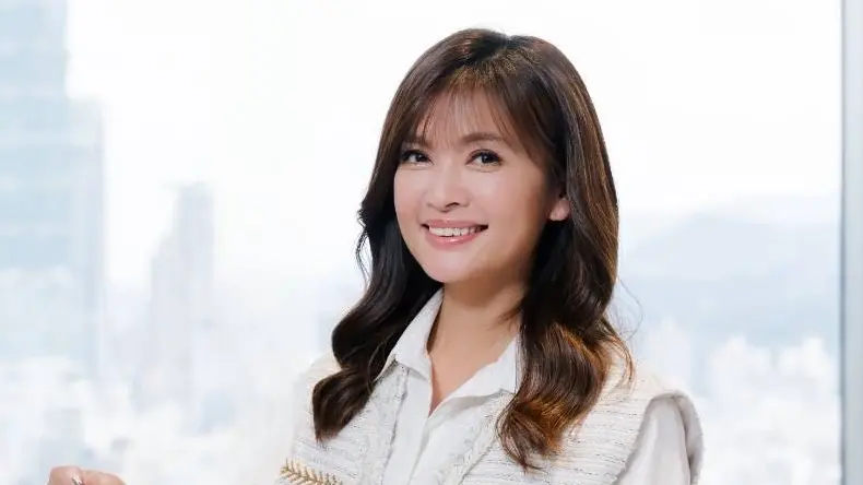 德德要小心了！王淑麗罕曬兒子帥照　高顏值西裝照曝光