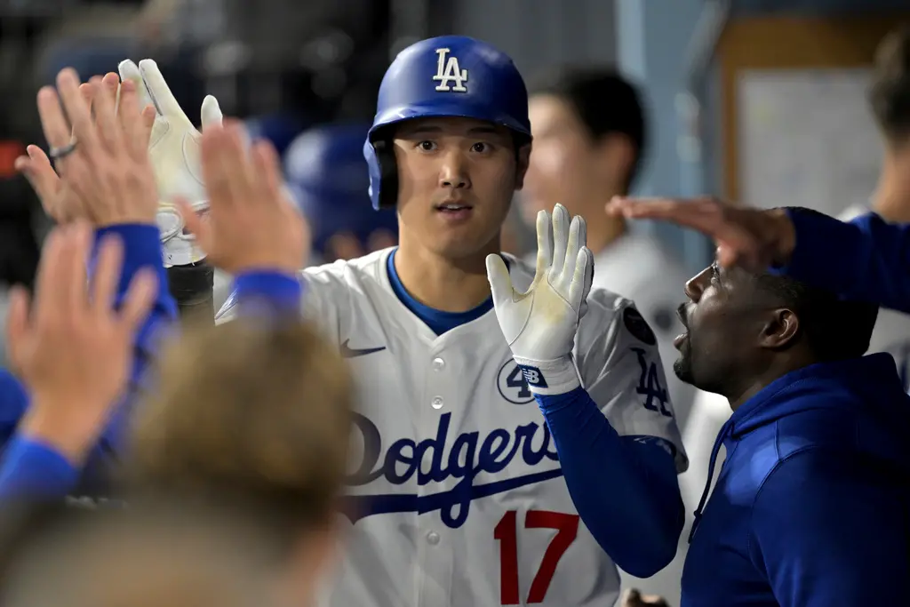 ▲洛杉磯道奇隊今（6）日主場繼續迎戰紐約大都會。本場比賽道奇終於打出串連攻勢，其中日籍巨星大谷翔平以第一棒、指定打擊身份先發出賽，繳出4支2的成績，連續兩場比賽有多安表現。終場道奇靠著Michael Conforto在8局下的致勝安打以6：5逆轉大都會。（圖／美聯社／達志影像）