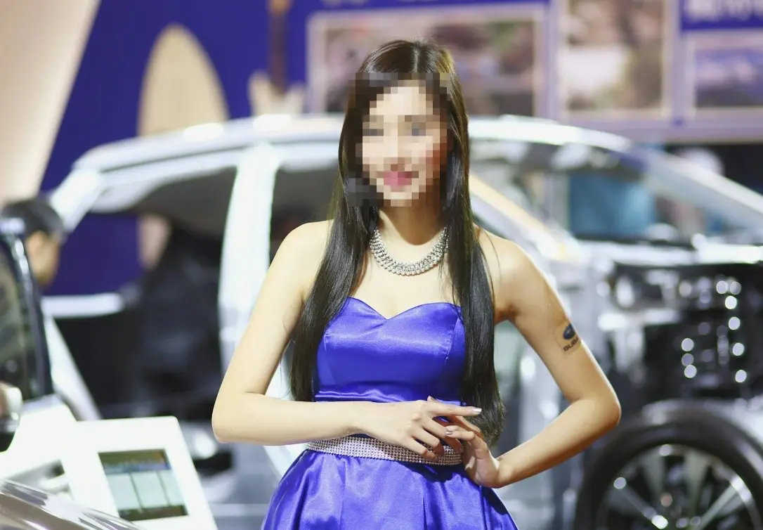 ▲有「車模界林志玲」稱號的女模傳出在醫美診所打牛奶針昏迷。（圖／翻攝女模臉書）