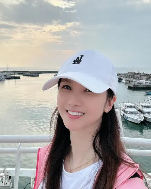 ▲《戲說台灣》一姐陳小菁（如圖），透過IG疑似力挺繼女饅頭媽。（圖／翻攝自陳小菁臉書）