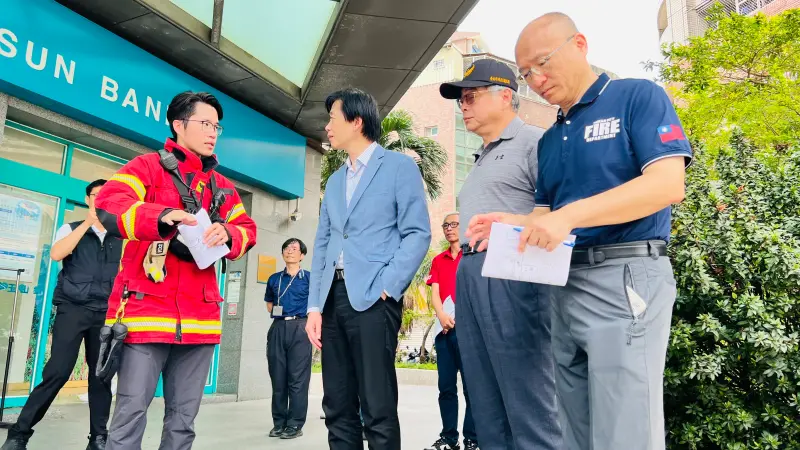 ▲台南永康瓦斯外洩案，黃偉哲除高度關心外也責成副市長葉澤山率相關局處前往現場會勘指揮。（圖／南市府提供）