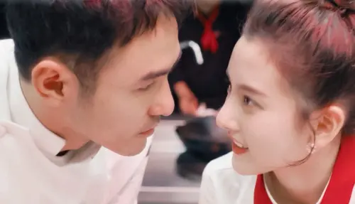 宋祖兒《折腰》和劉宇寧虐戀,過去曾和阮經天傳緋聞,但因為事業正起飛,據傳團隊不看好這段感情,最後分手收場。(圖/翻攝自微博) ▲宋祖兒《折腰》和劉宇寧虐戀,過去曾和阮經天傳緋聞,但因為事業正起飛,據傳團隊不看好這段感情,最後分手收場。(圖/翻攝自微博)