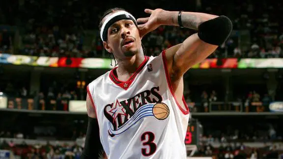 今日壽星／「戰神」Iverson迎50歲生日！從街頭崛起的NBA傳奇