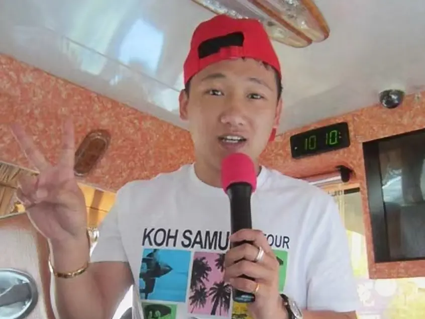 ▲受疫情衝擊，擁有10多年導遊資歷的許人中轉職到信義房屋，一路走向管理職，希望用自己過來人的經驗鼓勵其他的轉職者，努力與不放棄也能再闖出另一片天。（圖／信義房屋提供）