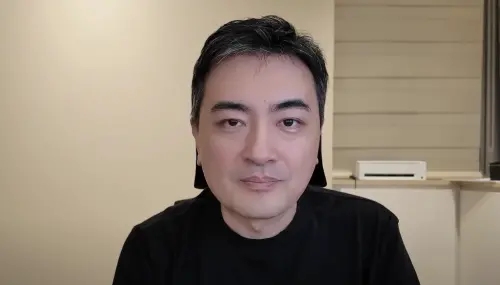 ▲YouTuber老高（如圖）擁有強大的說故事能力，將枯燥、深奧、甚至生硬的知識，轉化成為連小學生都能聽懂的床邊故事。（圖／老高與小茉 Mr & Mrs Gao YouTube）