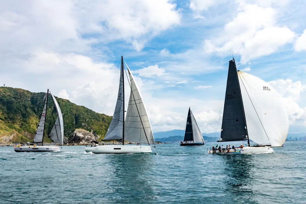 ▲「2025基隆潮境海灣節」將於今（7）日開始登場，地點在基隆市碧砂漁港，今年結合帆船賽、市集、帆船攝影比賽、街頭藝人表演等活動，本文整理完整資訊一次看。（圖／基隆市政府提供）