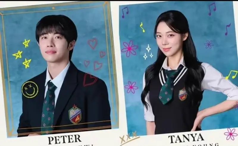 ▲韓星朴竣輝（左）深夜突曬與一位女子的合照，照片中兩人穿內褲神情低落，疑似被未婚妻當場抓包偷吃，一氣之下將照片上傳。網友也紛紛猜測出軌對象是小他8歲的音樂劇演員禹真英（右）。（圖／翻攝自微博）