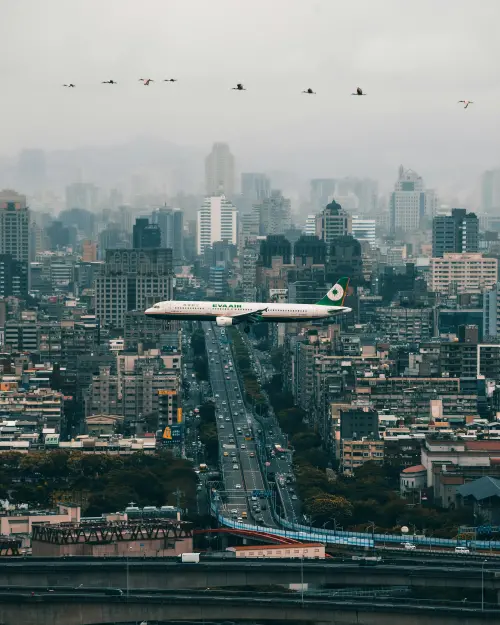 ▲台灣,飛機,長榮,台北,配圖,房產,城市。(圖/取自Pexels) ▲台灣,飛機,長榮,台北,配圖,房產,城市。(圖/取自Pexels)