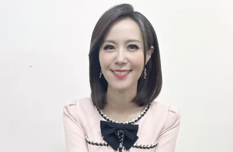 ▲主播黃筱純日前發文透露自己罹癌，並表示起初她以為身體不適只是年紀大所致，得知病情後情緒崩潰，坦言最放不下的是孩子。（圖／黃筱純 臉書）