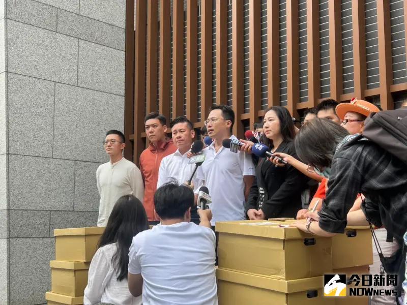 快訊／罷免吳思瑤送件失敗！罷團不放棄：等張克晉到下午5點