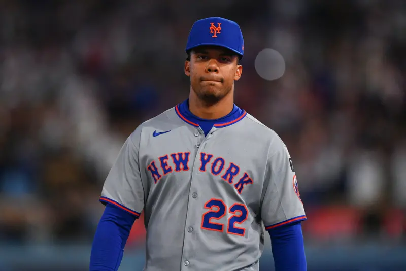 ▲紐約大都會球星Juan Soto近期積極加強「投球訓練」，展現對提升守備能力的強烈企圖心。雖然本季尚未出現失誤，但防守一直是他被質疑的環節，大都會隊也已投入資源協助他進行改善。（圖／美聯社／達志影像）