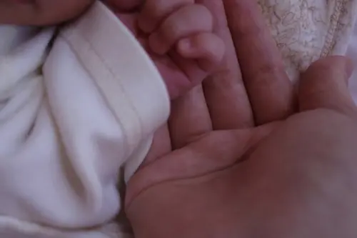 ▲宇野實彩子在社群平台證實產下一子。（圖／宇野實彩子IG）