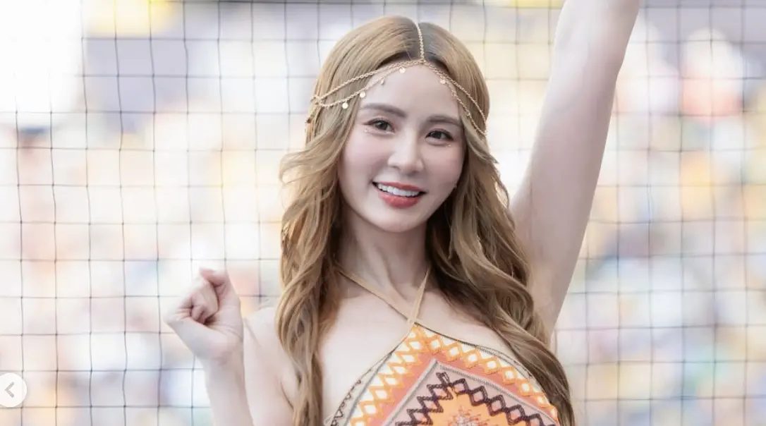 ▲啦啦隊女孩短今（如圖）先前因為被網友嘲笑變胖而耿耿於懷，如今曬出比基尼辣照，宣布自己在2個月內成功瘦身7公斤，更公開一天吃兩餐的超狂菜單，讓粉絲驚訝不已。（圖／IG sammie_923）