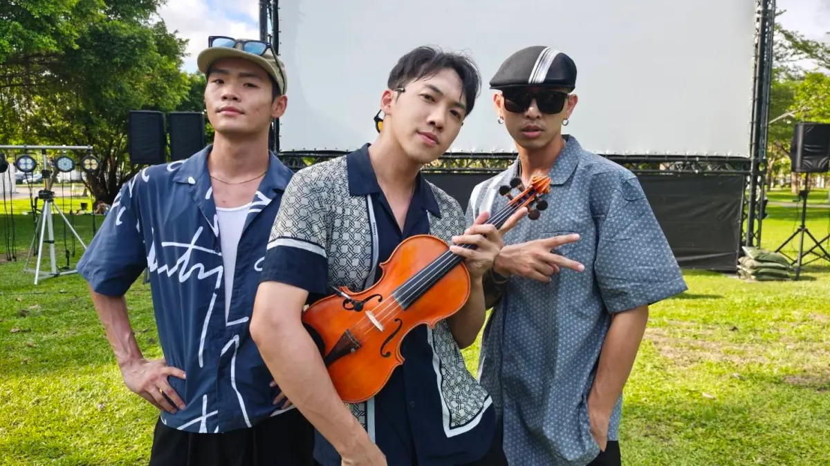 ▲有小提琴王子美稱的林子安今（7）日在駁二碼頭公益演出。（圖／翻攝畫面）