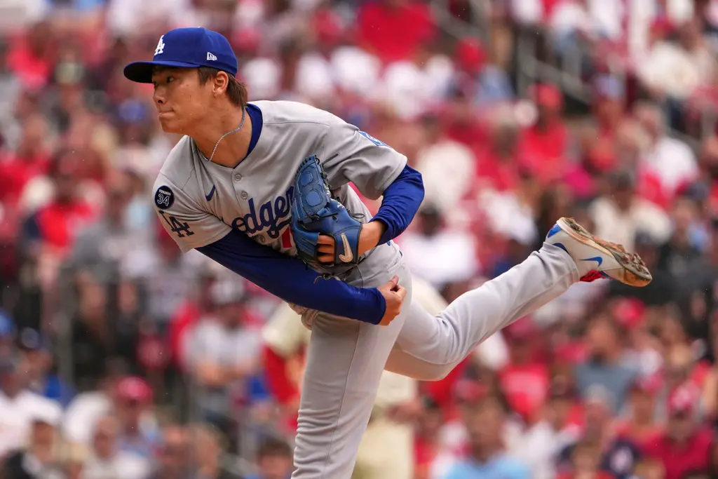 ▲在道奇輪值難以固定的情況下，日籍強投山本由伸成為其中最穩定的一環。他在5月出賽5場，其中4場繳出「優質先發」。（圖／美聯社／達志影像）