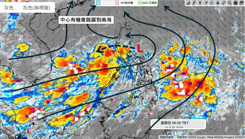 南海、菲律賓的雲層發展有逐漸有長起來,但還沒有明確的組織性,颱風最快週二才有機會生成。(圖/天氣職人-吳聖宇臉書) ▲南海、菲律賓的雲層發展有逐漸有長起來,但還沒有明確的組織性,颱風最快週二才有機會生成。(圖/天氣職人-吳聖宇臉書)