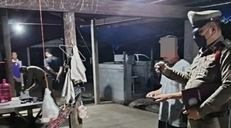 ▲一名泰國男子疑似為了奪取錢財，殺害收養他的87歲老婦人。（圖／翻攝自Khaosod）