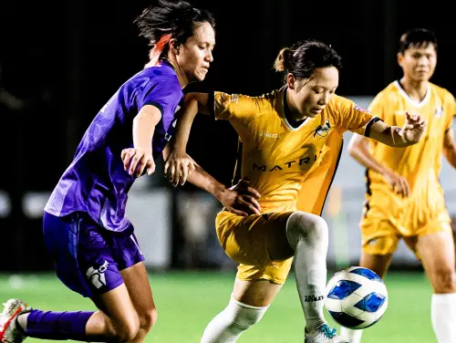 ▲高雄Attackers 塚本奈緒(中)左路強勢突破後傳中，最佳助攻。（圖／高雄Attackers提供）