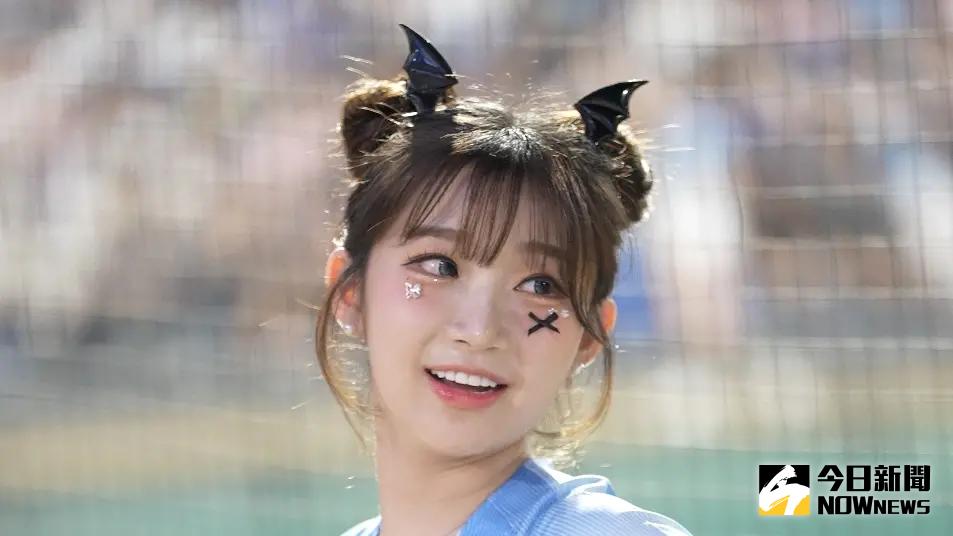 ▲知名玩具IP Labubu賣爆全球，就連富邦悍將韓籍啦啦隊「AI女神」李珠珢（如圖）都愛不釋手，而製造出Labubu的「泡泡瑪特」創辦人王寧也一躍成為中國河南首富。（圖／記者張一笙攝）