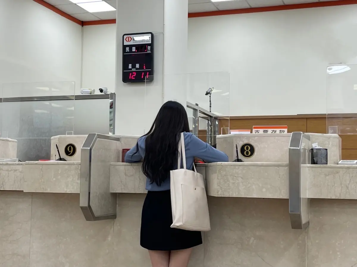 ▲限貸令奏效？今年第一季新增房貸核貸量幾乎腰斬！去年Q1限貸令尚未上路，有5.48萬件，今年Q1僅剩約3.56萬件，是近7年來最低點。（圖／台灣房屋提供）