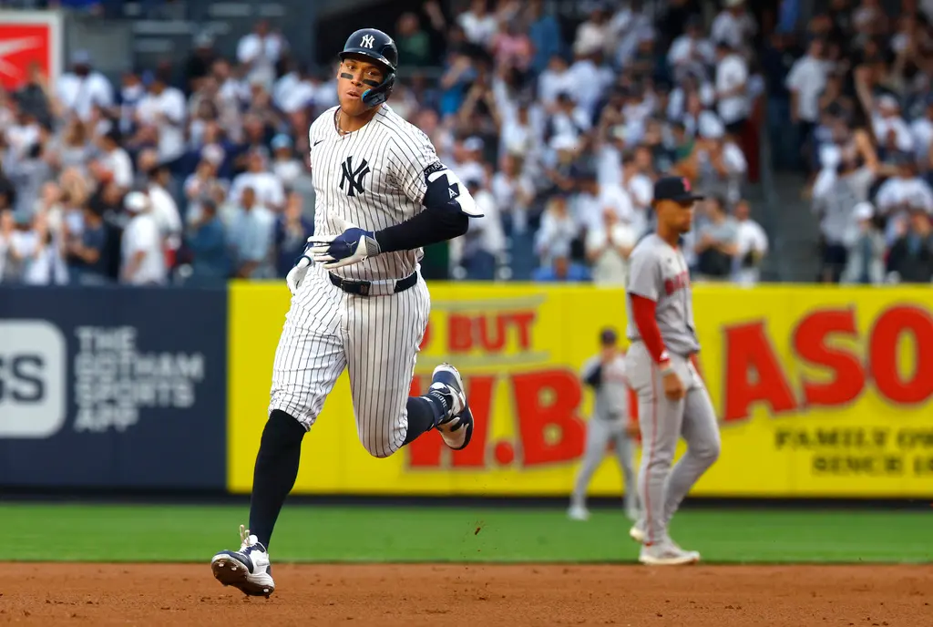 ▲MLB紐約洋基今（9）日主場迎來「基襪大戰」最終戰，雖賈吉（Aaron Judge）上演單場雙響砲，但洋基投手群失分過多，終場洋基7：11不敵紅襪。（圖／美聯社／達志影像）