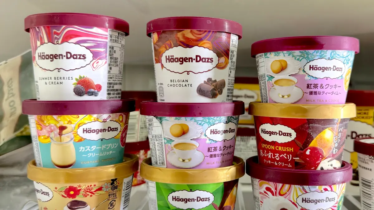 ▲夏天消暑優惠一次整理！全家便利商店「哈根達斯買4送4」隱藏優惠連續7天，義美食品「黑炫巧克力銅鑼燒冰淇淋買2送1」快囤貨，麥當勞也有「OREO冰炫風買一送一」。（圖／記者蕭涵云攝）