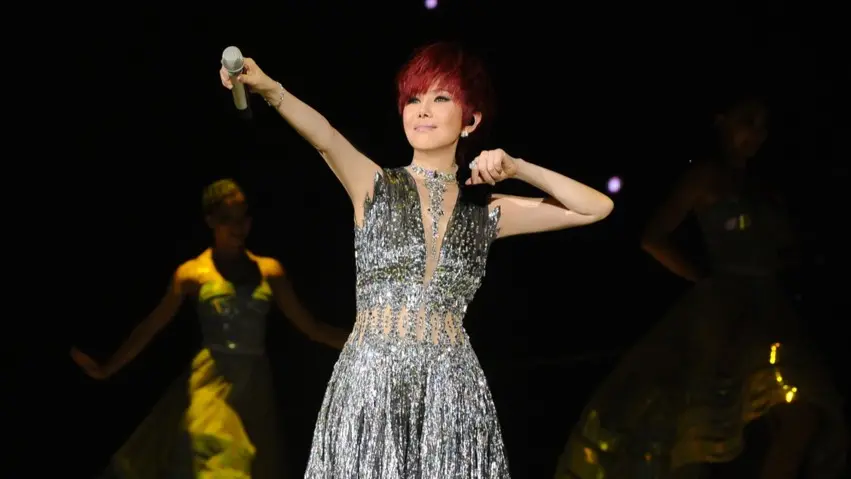 ▲江蕙宣布這次演唱會在台北小巨蛋加開8月13日、20日、27日3場，6月17日開放售票。（圖／寬宏提供）