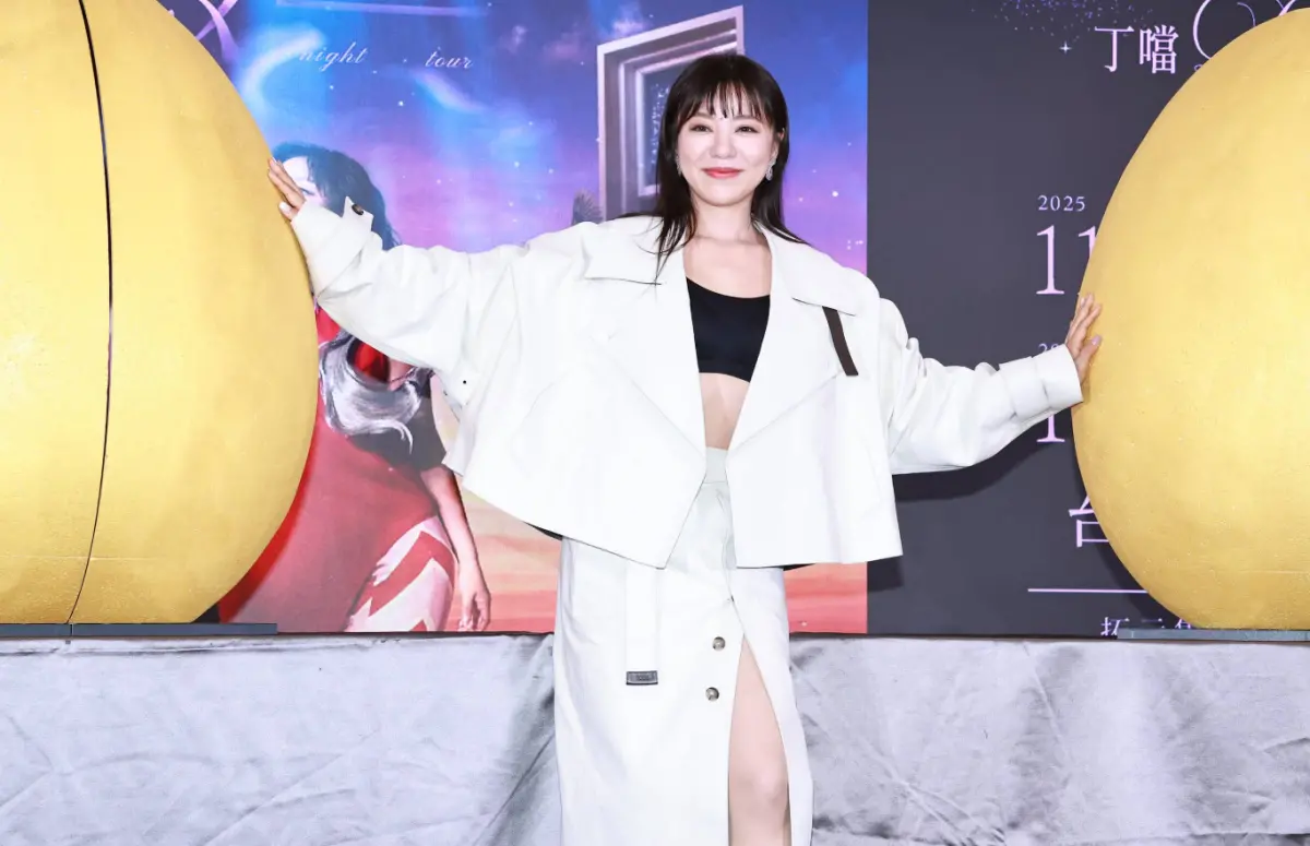 ▲丁噹《夜遊A Night Tour》小巨蛋巡迴演唱會宣告再加一場，她笑言單身超過5年，現在很想約會，想試試當「海王」，認為10個還不太夠，其實是不排斥多跟不一樣的男生約會、交朋友，也表示會約那些男生到她的演唱會。（圖／記者吳翊緁攝）