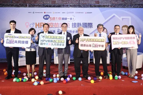 台灣今年9月起將擴大公費HPV疫苗接種,將國中男生納入接種對象。 ▲台灣今年9月起將擴大公費HPV疫苗接種,將國中男生納入接種對象。(圖/台灣耳鼻喉頭頸外科醫學會提供)