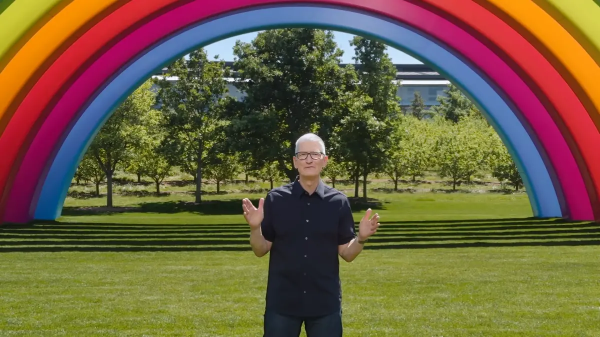 ▲蘋果WWDC 2025開發者大會在台灣時間10日凌晨登場，發表六大系統更新，包括最受關注的 iOS 26。（圖／翻攝影片）