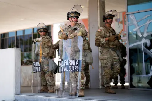 軍方將部署700名海軍陸戰隊!洛杉磯警察局長警告:帶來重大挑戰