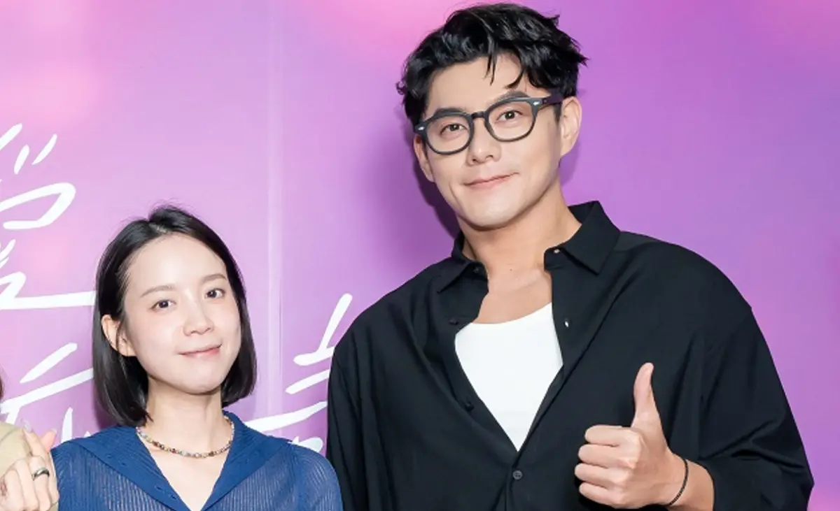 ▲李程彬（右）、程予希（左）拍攝新戲《有愛我們床上談》疑似因床戲尺度發生爭執，製作人林心如還介入協調，但隔天談判破局，劇組一度撤班停拍。（圖／TVBS提供）