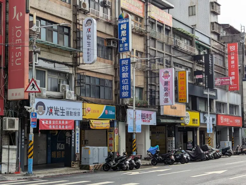 ▲威力彩已經連槓30期，下期頭獎獎金上看11.2億元，其中新北市的彩券行最多，有2163家。（圖／台灣房屋提供）