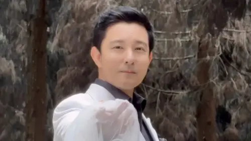 劉品言帶球閃嫁！「前男友」立威廉捧頭紗賀　粉讚：執行長都沒老
