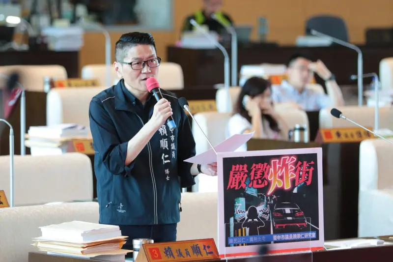 ▲議員賴順仁要求，環保、交通及警政單位應聯手加強稽查非法改裝車輛，增設聲音監測及照相設備，並研議修法提高罰則(圖／柳榮俊攝2025.6.10)