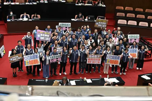 立院三讀通過幫軍人加薪!綠委全投反對票 他怒:賴清德愧對國軍