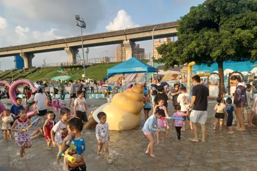 ▲新北「三重海世界水樂園」本週末假日開玩。（圖／新北市政府高灘處）