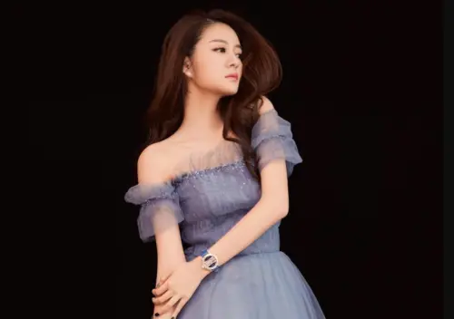 ▲安以軒代理權官司吞敗後，改用先生的名義對銀行提告，要求給付美金6萬4546元，要用來支付房貸。（圖／翻攝臉書）