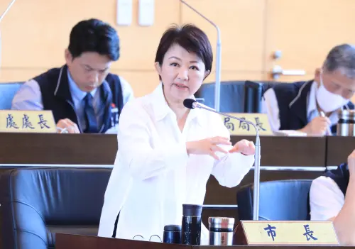 最新民調出爐！台中「無煤中火、普發1萬」支持度超驚人
