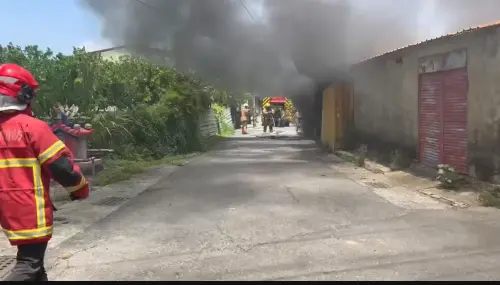 影／台南官田1老宅失火濃煙狂竄！竟是陳水扁老家果園

