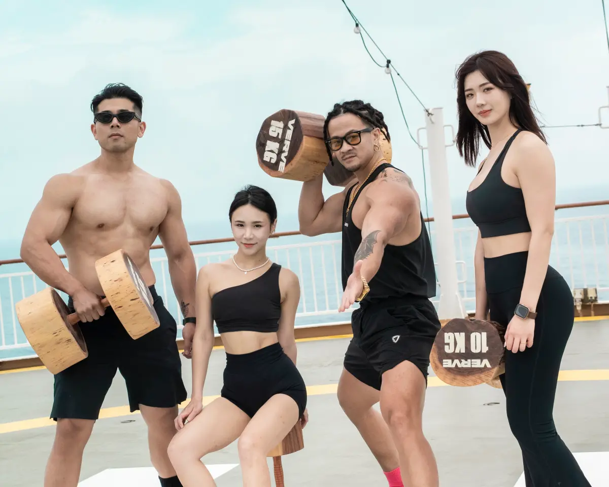 ▲甲板上的木頭健身房，在海風中也能運動。（圖／VERVE提供）