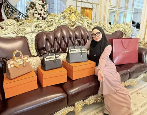 女富豪法哈娜.查哈時常在社群平台上炫富。(圖/翻攝自Instagram) ▲女富豪法哈娜.查哈時常在社群平台上炫富。(圖/翻攝自Instagram)