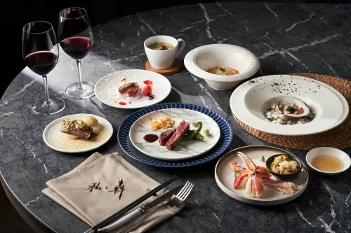 手搖飲「龜記」開賣茶香鐵板燒!「私・犇」啖松葉蟹、A5和牛菜單 ▲台灣手搖飲料「龜記」攜手「犇」開創茶香鐵板燒,「私・犇 鐵板燒」南法海岸夏季菜單開吃。(圖/私・犇 鐵板燒提供)