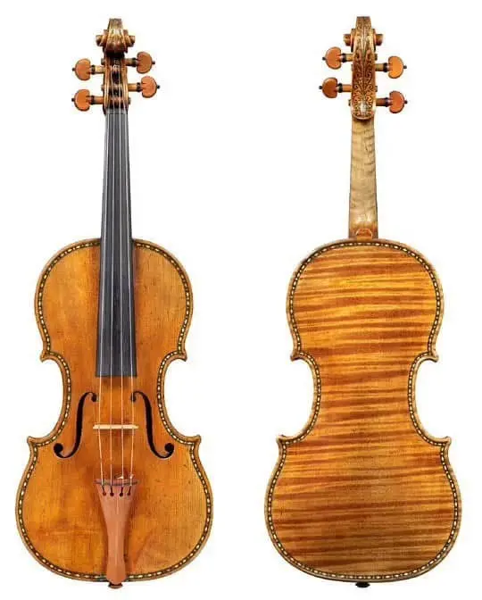 ▲小提琴老師張鎮洲在臉書秀出王文洋當年花2.4億向英商購買的名琴照片。（圖／張鎮洲提供）