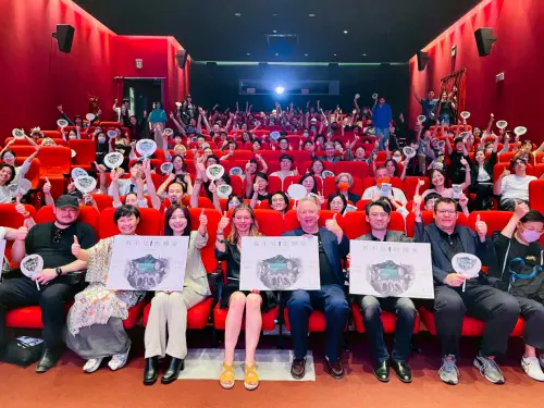 ▲《看不見的國家）首映會是不僅有政界、商界的代表，也有演藝界的人士。（圖／海鵬影業提供）