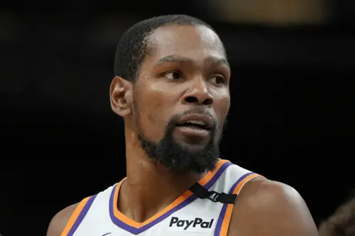 ▲Kevin Durant其中一個潛在下家是本季打出佳績的明尼蘇達灰狼。前ESPN記者Zach Low爆料，灰狼有一些球員不希望拿出來交易，其中就包括20歲的年輕控衛Rob Dillingham。（圖／美聯社／達志影像）