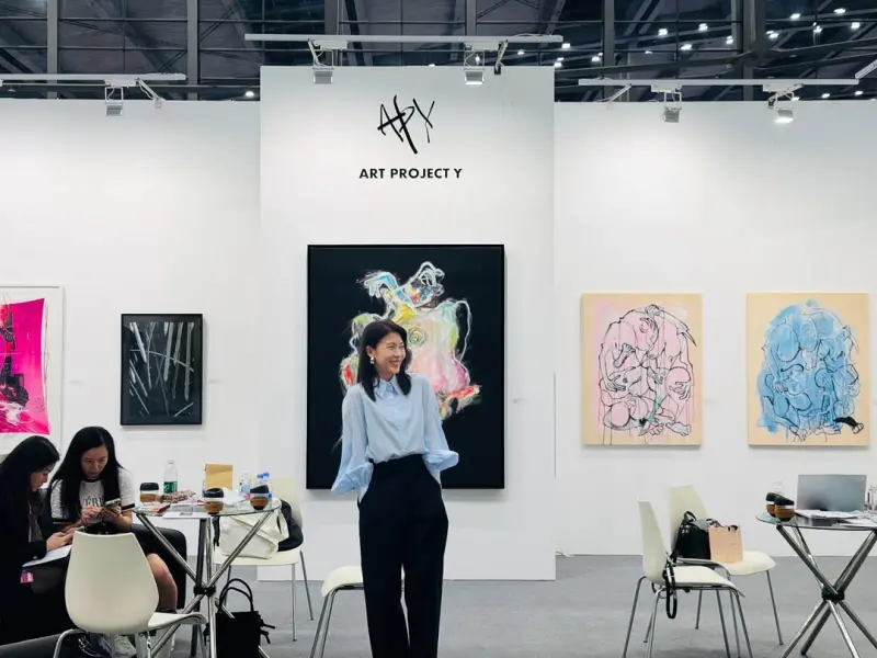 ▲河智苑(如圖)日前才舉辦自己的畫展。(圖/翻攝自河智苑IG)